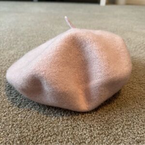 NWT Beret - V. Fraas Hat Pale Pink